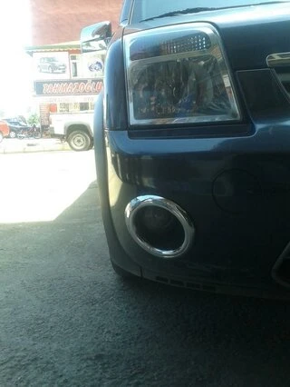 Окантовка на протитуманки (2 шт, пласт) для Ford Connect 2010-2013 рр