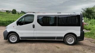 Накладки на колісні арки (4 шт, чорні) 2001-2007, чорний метал для Opel Vivaro рр