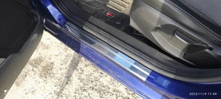 Накладки на пороги (Carmos V1, 4 шт, нерж.) для Ford Fiesta 2008-2017 рр