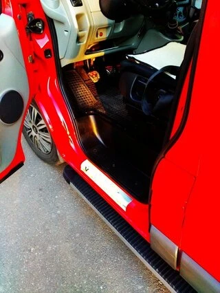 Бокові пороги Maya (2 шт., алюміній) Коротка база для Nissan Primastar 2002-2014 рр