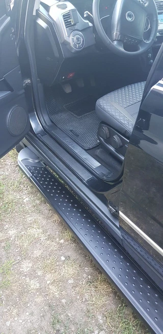 Бокові пороги Allmond Black (2 шт., Алюміній) для SsangYong Kyron 2005-2014 рр