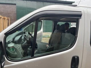 Вітровики (2 шт., Sunplex Sport) для Opel Vivaro 2001-2015 рр