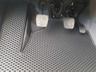 Килимки EVA (чорні) для Hyundai H350