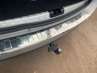 Накладка на задній бампер Carmos V1 з загином (нерж.) для Dacia Duster 2008-2018 рр