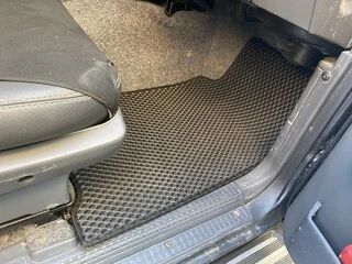 Килимки EVA (чорні) 2 штуки (передні) для Nissan Patrol Y60 1988-1997 рр