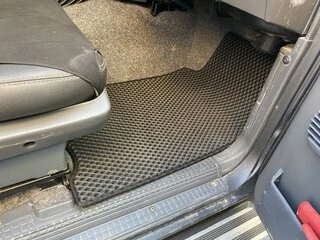 Килимки EVA (чорні) 2 штуки (передні) для Nissan Patrol Y60 1988-1997 рр