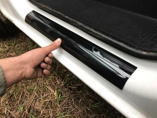 Накладки на дверні пороги ABS (2 шт, DDU) Мат для Opel Vivaro 2001-2015 рр