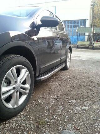 Бокові пороги BlackLine (2 шт, алюміній) коротка база для Nissan Qashqai 2010-2014рр