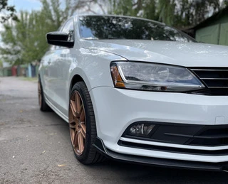 Універсальна передня лип накладка Niken Black (ABS)