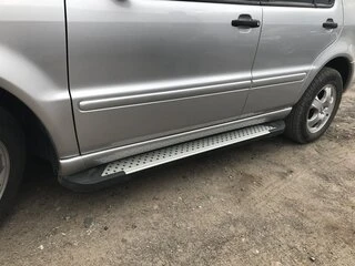 Бокові пороги Allmond Grey (2 шт., алюміній) для Mercedes ML W163