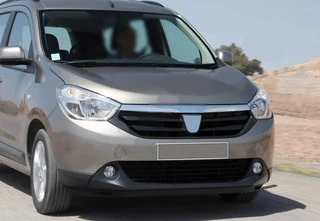 Смужка над решіткою (нерж.) для Dacia Dokker 2013-2022 рр