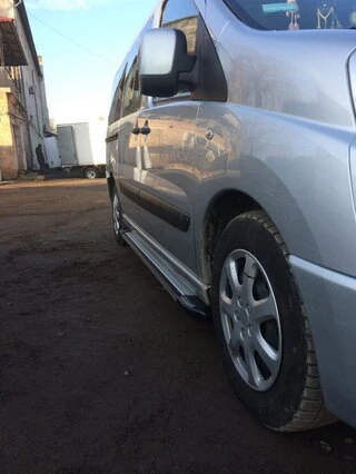 Бокові пороги Rainbow (2 шт., алюміній) XS &ndash; Коротка база для Opel Vivaro 2019- рр