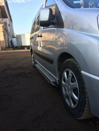 Бокові пороги Rainbow (2 шт., алюміній) XS &ndash; Коротка база для Opel Vivaro 2019- рр