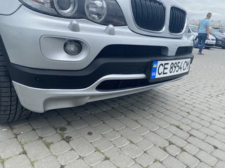 Накладка на передній бампер послерестайл (під фарбування) для BMW X5 E-53 1999-2006 рр
