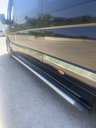 Молдинги на двері (нерж.) Середня. OmsaLine - Італійська нержавійка для Volkswagen Crafter 2006-2016 рр