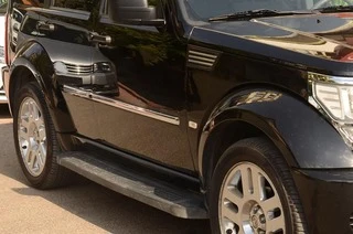 Молдинг дверей (нерж) для Dodge Nitro 2007- рр