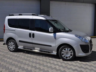 Бічні труби (2 шт., нерж.) 70мм, Максі база для Fiat Doblo II 2010-2022 рр