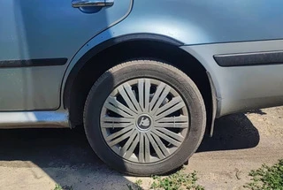 Накладки на арки (4 шт, чорні) метал для Skoda Octavia I Tour A4 1996-2010