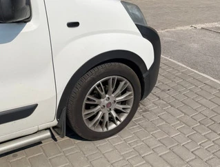 Накладки на арки (4 шт, чорні) 1 двері металеві для Peugeot Bipper