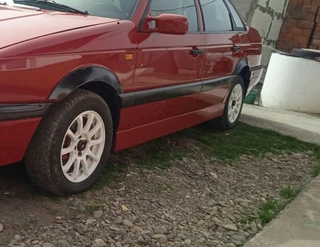 Накладки на арки (4 шт, чорні) для Volkswagen Passat B4 1993-1996 рр