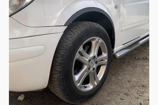 Накладки на арки (4 шт, чорні) для Mercedes Viano 2004-2014 рр