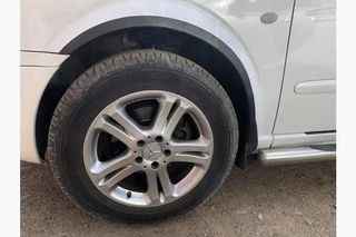 Накладки на арки (4 шт, чорні) для Mercedes Viano 2004-2014 рр