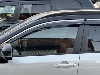 Вітровики з хромом (4 шт, Niken) для Toyota Corolla Cross