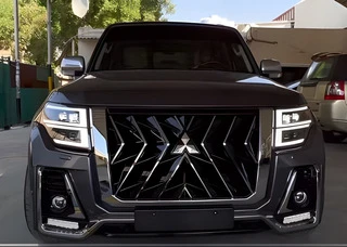 Комплект обвісів Black Hawk для Mitsubishi Pajero Wagon IV