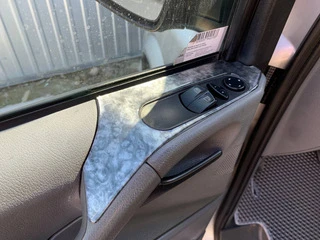 Накладки на панель (Meric, повний комплект) 2004-2006, Карбон для Mercedes Vito W639 рр