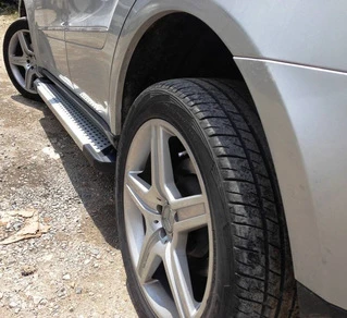 Бокові пороги Allmond Grey (2 шт., алюм.) для Mercedes ML W164