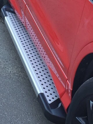 Бокові пороги Allmond Grey (2 шт, алюм.) З чорним листям на дверях для Ford Kuga/Escape 2013-2019 рр