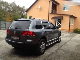 Рейлінги Хром (Пласт. Ніжки) Пластикова ніжка для Volkswagen Touareg 2002-2010 рр