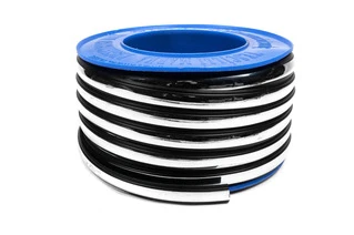 Чорний молдинг із хром смужкою на метраж sal35 (1 метр, 26 мм)