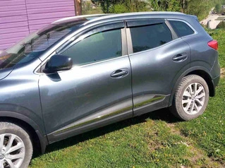 Вітровики (4 шт., Sunplex Sport) для Renault Kadjar